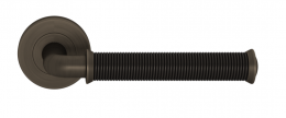Ручка дверная TURNSTYLE DESIGNS WIRE PIPE RECESS AMALFINE BLACK BRONZE